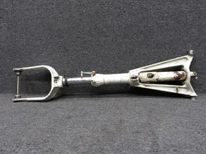 5842000-214 Cessna 402B Nose Gear Strut Assembly with Trunnion & Fork Piston